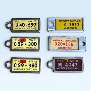Vintage (DAV) Key Tags That Replicate Wisconsin License Plates From the 1960’s